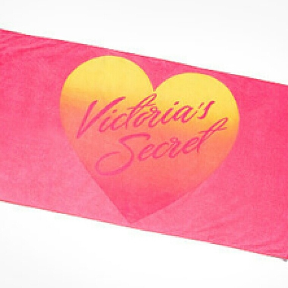 Victoria's Secret Beach/Travel tote & Sand Cover - Picture 3 of 3